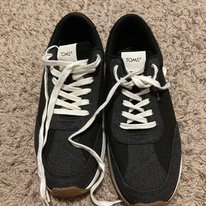 Toms Wyndon Sneaker, size 8 women's